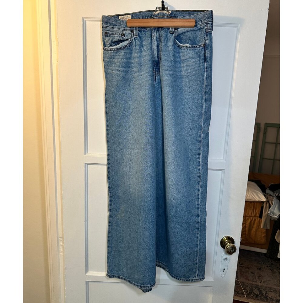 Levi's XL Flood Jeans - Medium Blue - Size 29 - Picture 4 of 6